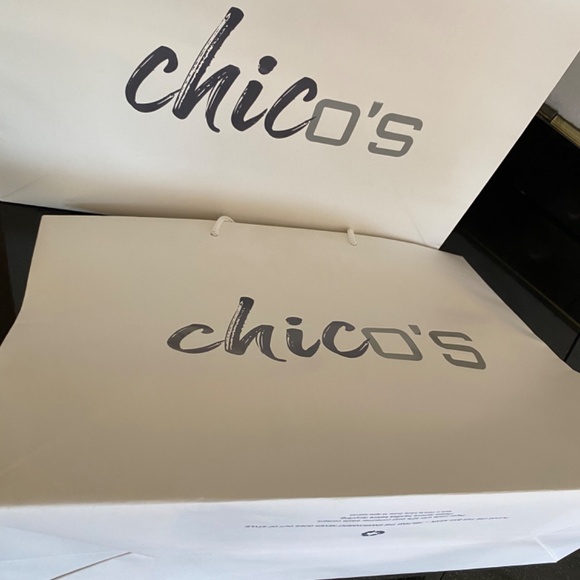 Chico’s - Picture 6 of 15